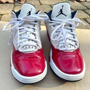 AIR JORDAN MAXIN 200 RED WHITE | SIZE 6.5Y / WOMEN’S 8
